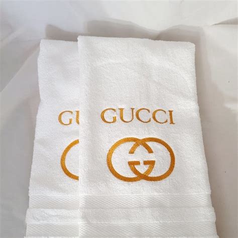 gucci hand towel